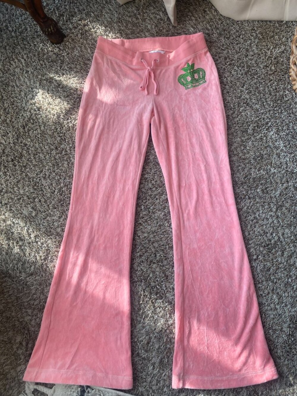 Juicy Couture Limited Edition Peach Velour Tracksuit - Picture 5 of 10